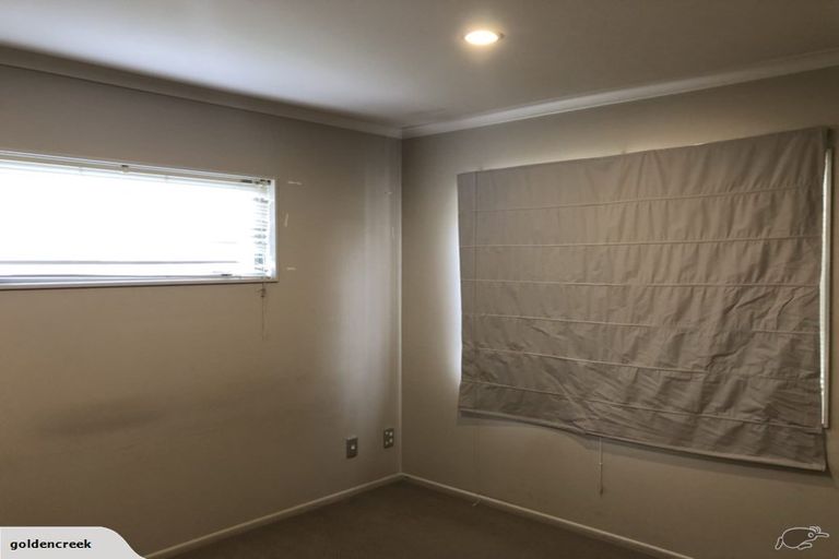 Photo of property in 12 Mangerton Lane, East Tamaki Heights, Auckland, 2016