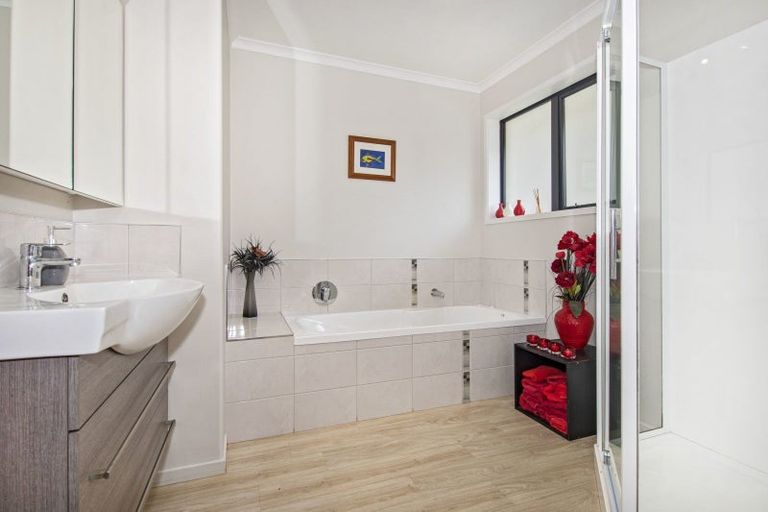 Photo of property in 90 Pebble Beach Boulevard, Te Kamo, Whangarei, 0112