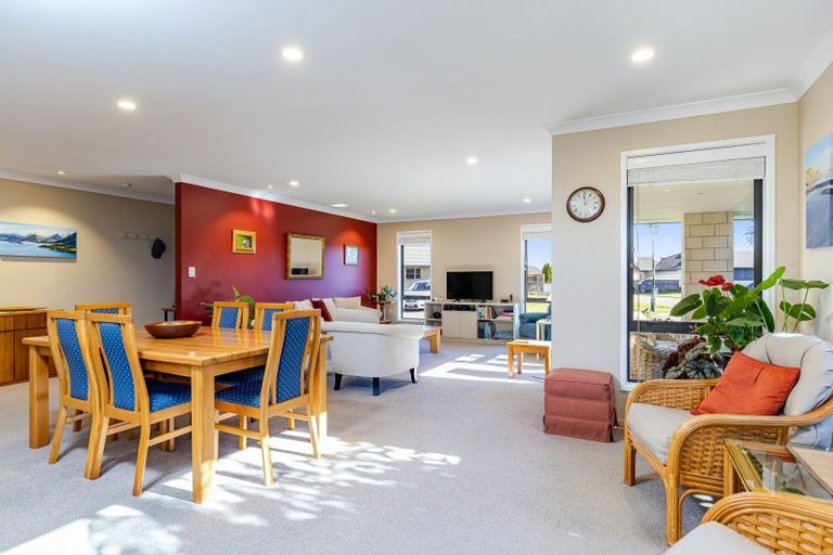 Photo of property in 26 Ara Drive, Redwoodtown, Blenheim, 7201