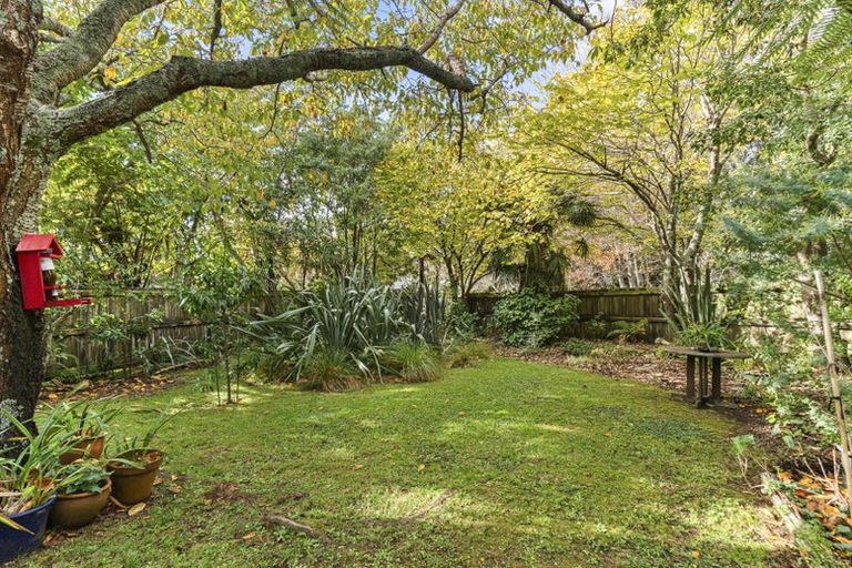 Photo of property in 5 Elizabeth Place, Ferndale, New Plymouth, 4310