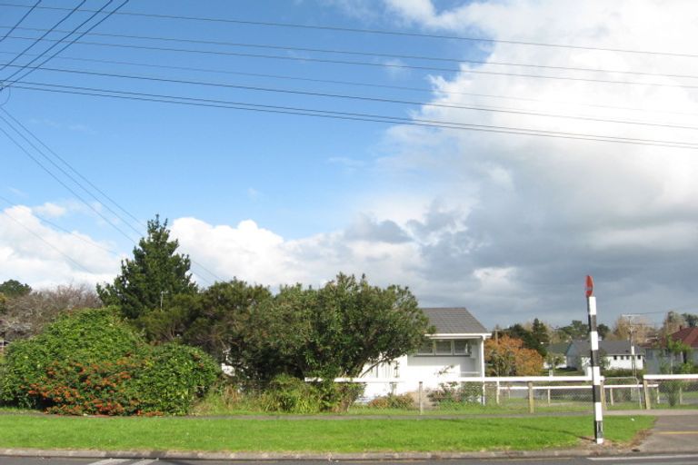 Photo of property in 28 Johnstones Road, Otara, Auckland, 2023