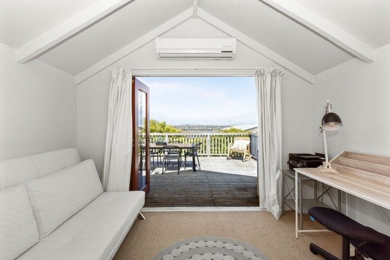 Photo of property in 78 Charles Street, Westshore, Napier, 4110