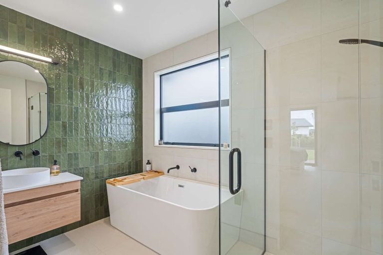 Photo of property in 11 Orchiston Way, Lincoln, 7608