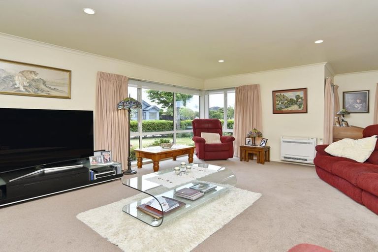 Photo of property in 48 Lamorna Road, Parklands, Christchurch, 8083