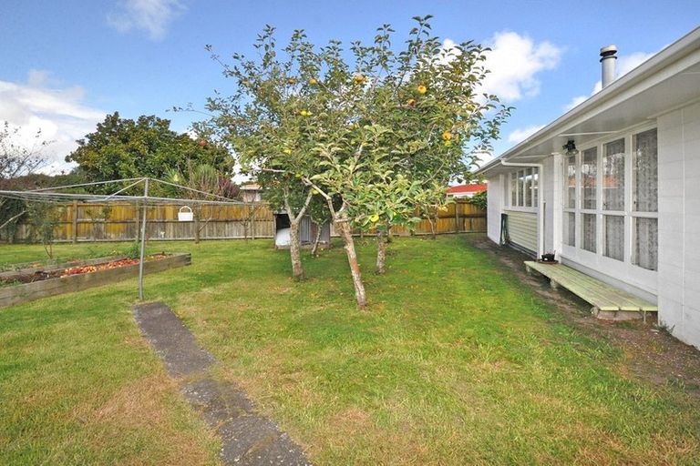 Photo of property in 1 Totara Street, Waiuku, 2123
