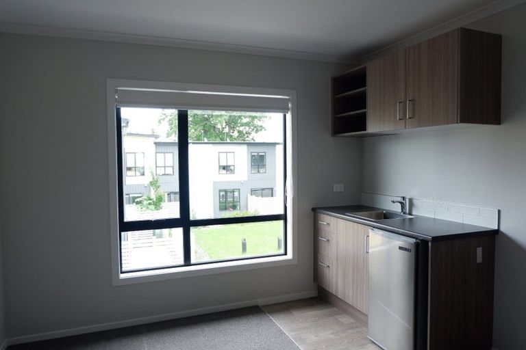 Photo of property in 12 Emmadale Lane, Hamilton East, Hamilton, 3216