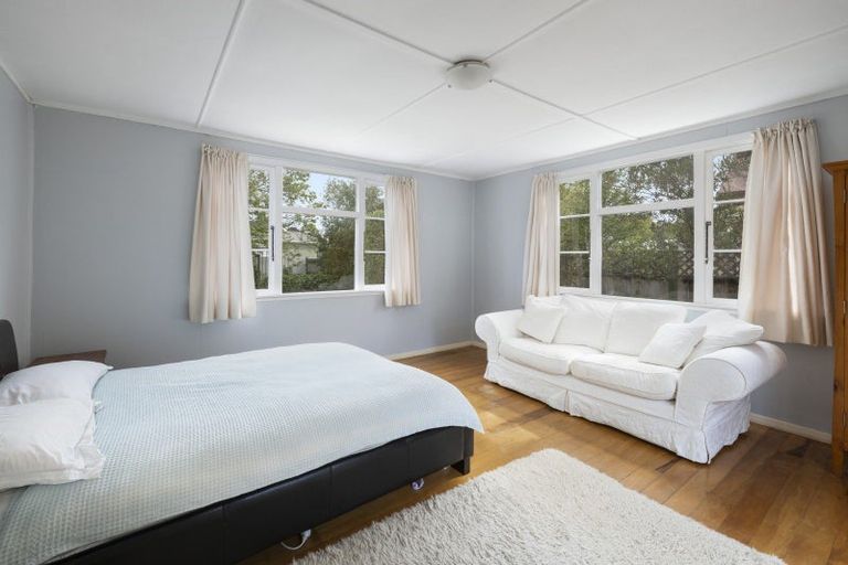 Photo of property in 37 Sackville Street, Martinborough, 5711