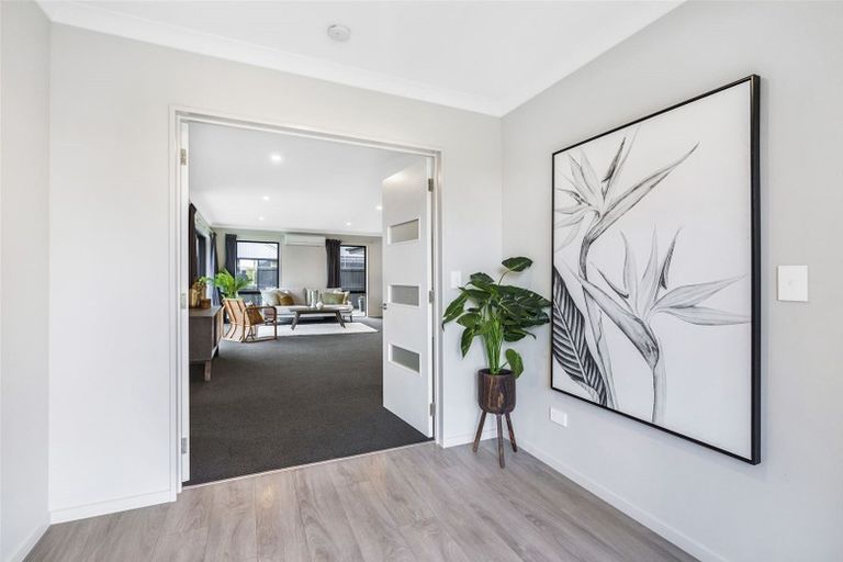 Photo of property in 6 Denimes Crescent, Rolleston, 7614