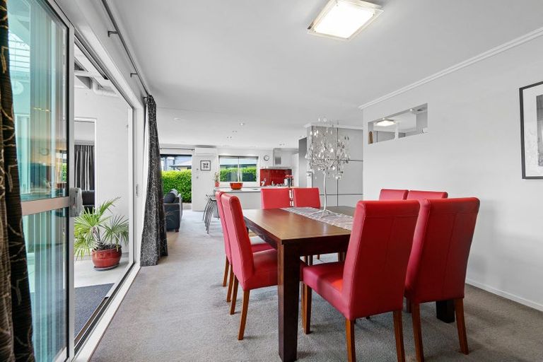 Photo of property in 19 Honiss Place, Cambridge, 3434