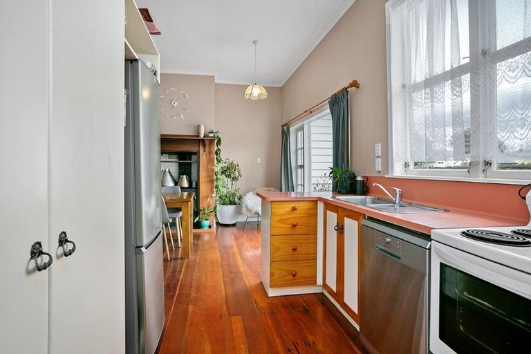 Photo of property in 64 Grey Street, Cambridge, 3434