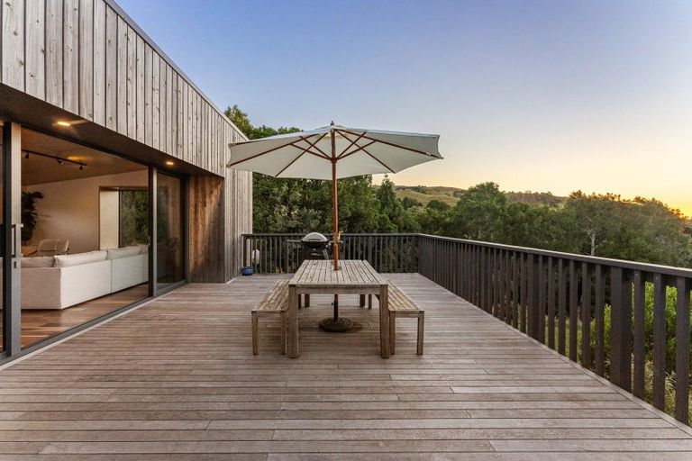 Photo of property in 164 Surrey Hill Road, Kaitake, New Plymouth, 4374