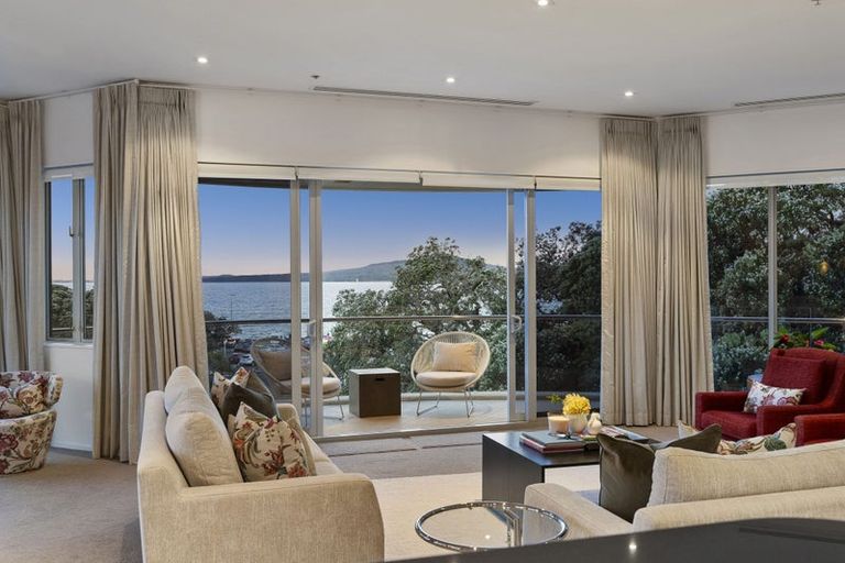 Photo of property in 1/7 The Promenade, Takapuna, Auckland, 0622