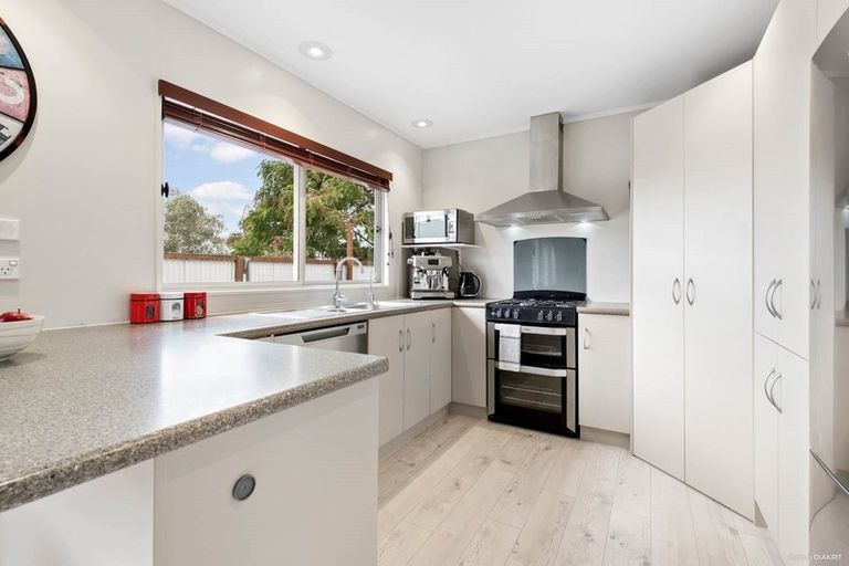 Photo of property in 27a Sandspit Road, Waiuku, 2123