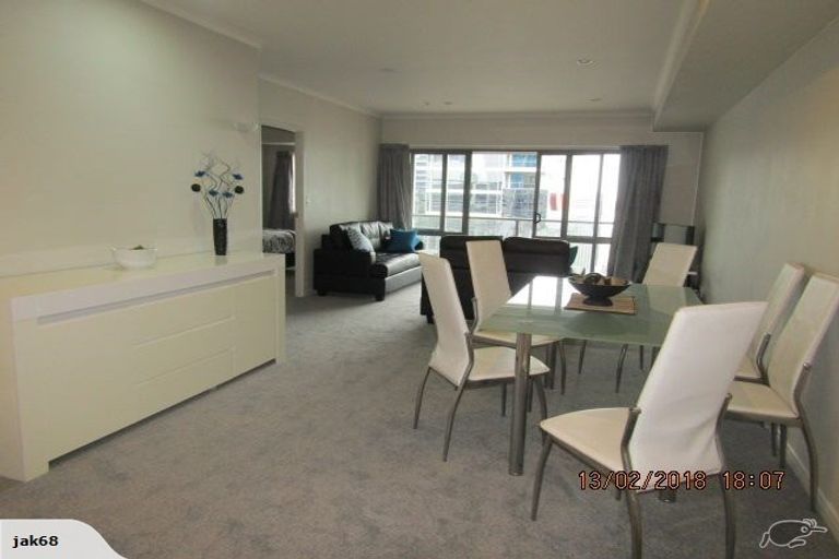 Photo of property in 1 Emily Place, Bellevue, Tauranga, 3110