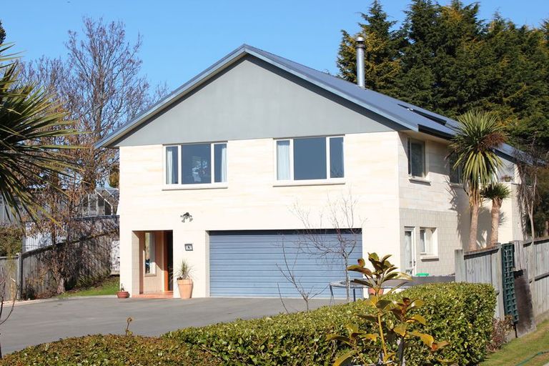 Photo of property in 4 Leven Street, South Hill, Oamaru, 9400