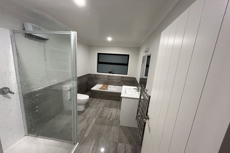 Photo of property in 17 Jack Vaughan Grove, Wainuiomata, Lower Hutt, 5014