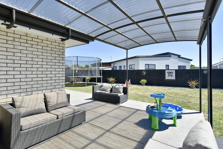 Photo of property in 6 Hamlett Drive, Woodend, 7610