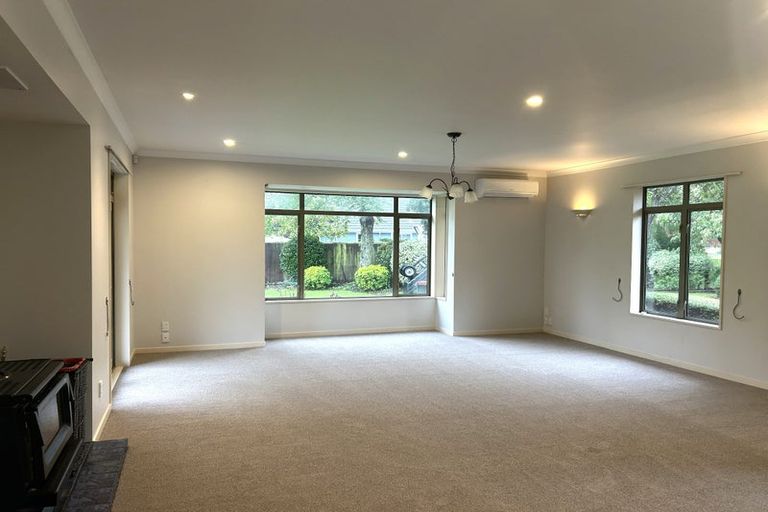 Photo of property in 35 Stonebridge Way, Prebbleton, 7604