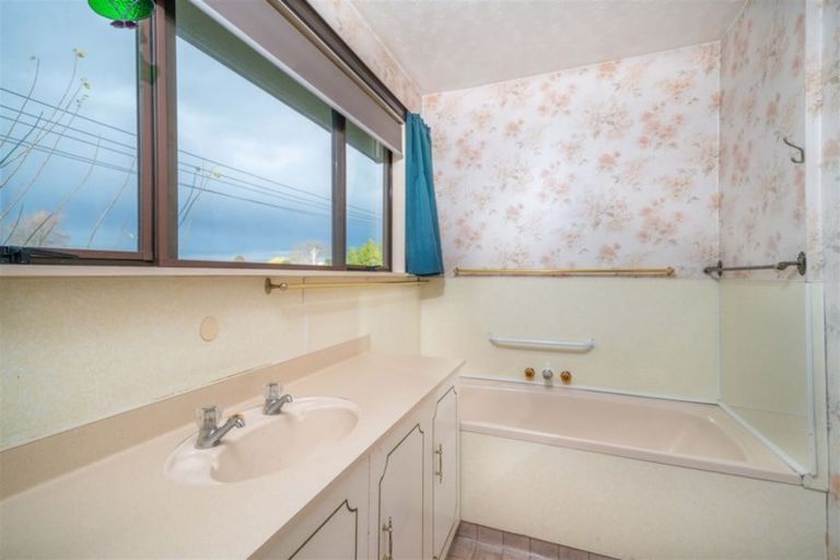 Photo of property in 60 Somme Street, St Albans, Christchurch, 8014