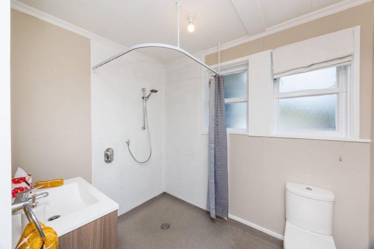 Photo of property in 28 Hulme Street, Roslyn, Palmerston North, 4414