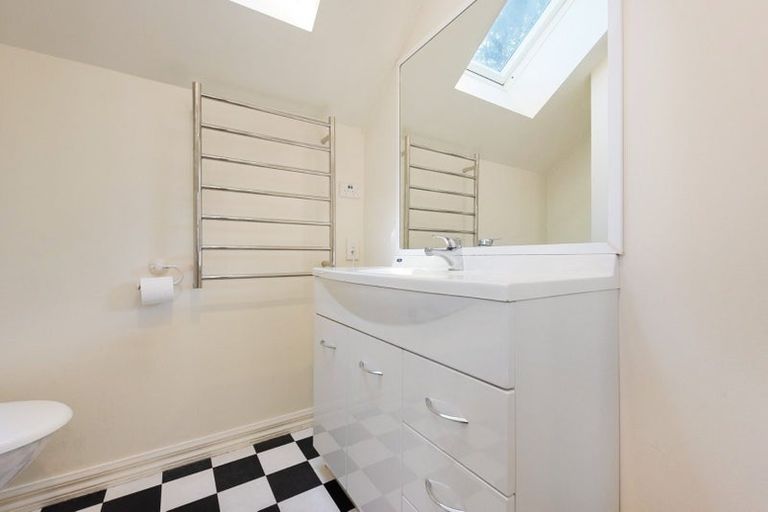 Photo of property in 23f5 Glenbervie Terrace, Thorndon, Wellington, 6011