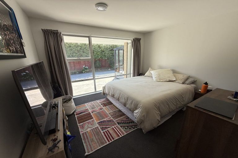 Photo of property in 2/259a Fifield Terrace, Opawa, Christchurch, 8023
