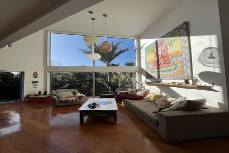 Photo of property in 282 Motutara Road, Muriwai, Waimauku, 0881