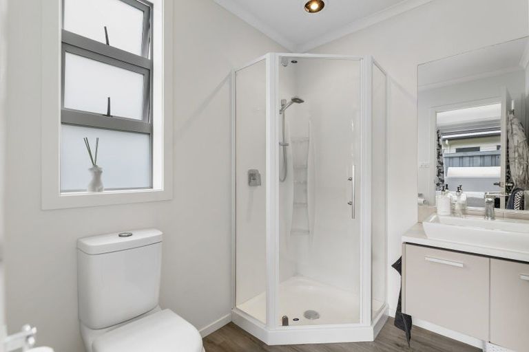 Photo of property in 21 Lakeview Quay, Pyes Pa, Tauranga, 3112