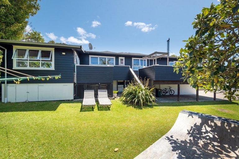Photo of property in 12 Tyne Road, Forrest Hill, Auckland, 0620