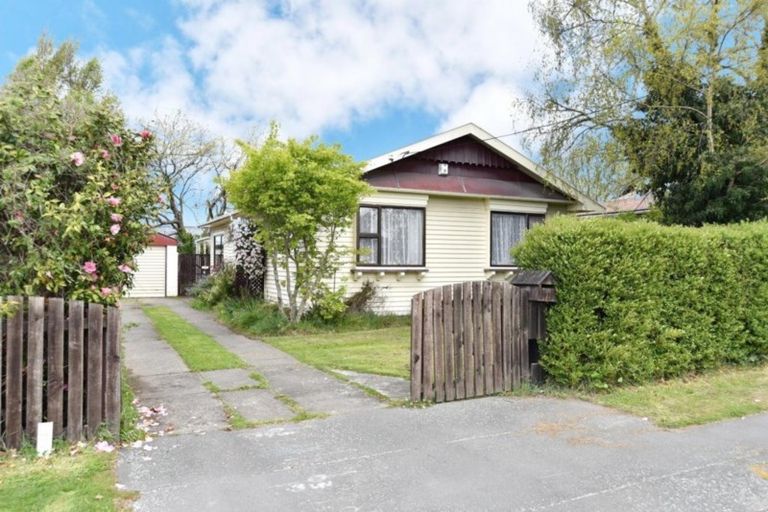 Photo of property in 11 Jennings Place, Rangiora, 7400