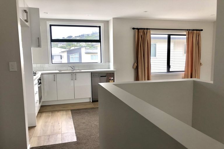 Photo of property in 10 Frankmoore Avenue, Johnsonville, Wellington, 6037