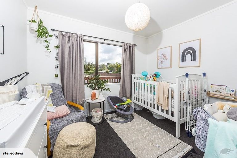 Photo of property in 47a Rehia Road, Massey, Auckland, 0614