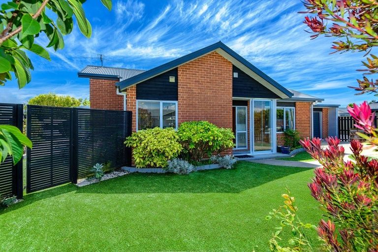 Photo of property in 1/88 Willryan Avenue, New Brighton, Christchurch, 8083