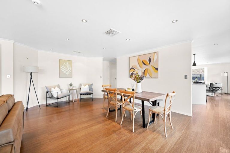 Photo of property in 16 Hampshire Court, Flagstaff, Hamilton, 3210