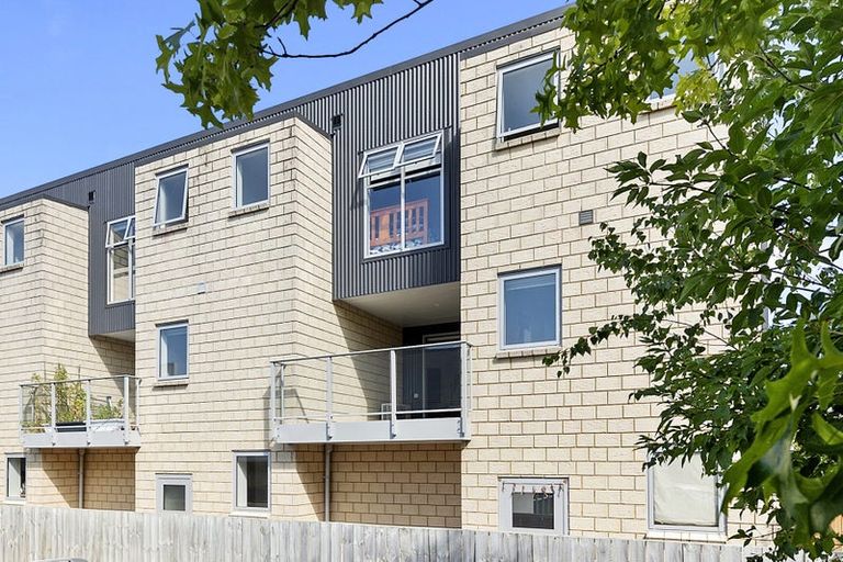 Photo of property in 9u4 Vialou Street, Hamilton Central, Hamilton, 3204