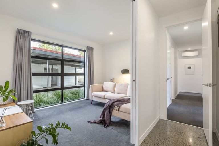 Photo of property in 44 Taikata Road, Te Atatu Peninsula, Auckland, 0610