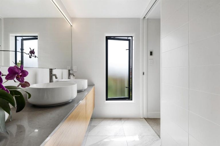 Photo of property in 2a Arthur Crescent, Hauraki, Auckland, 0622