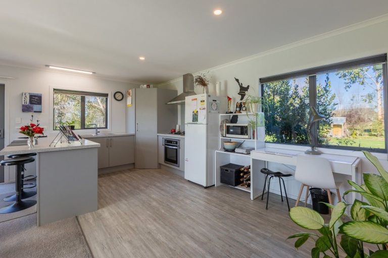 Photo of property in 15 Pukeora Scenic Road, Waipukurau, 4281