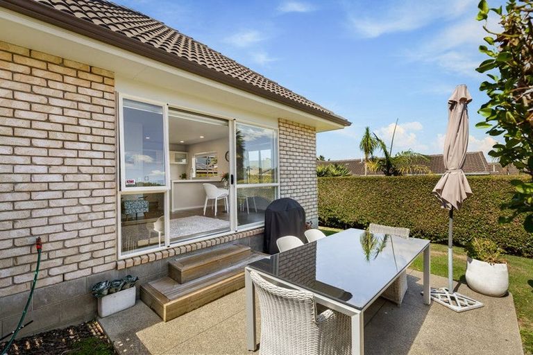 Photo of property in 21 Hendrika Court, Hobsonville, Auckland, 0618