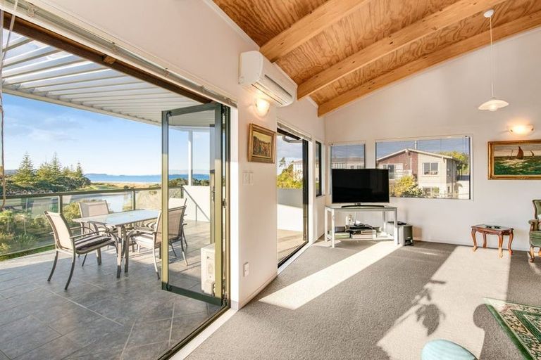 Photo of property in 3/42 Amorino Drive, Red Beach, 0932