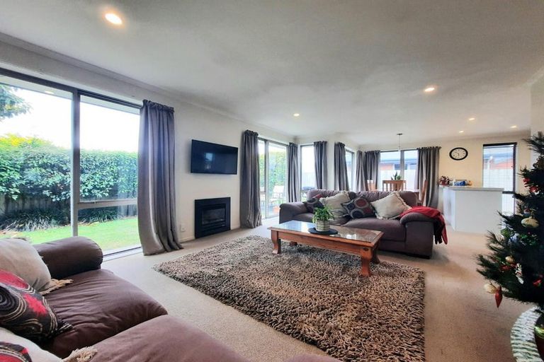 Photo of property in 152 Rolleston Drive, Rolleston, 7614