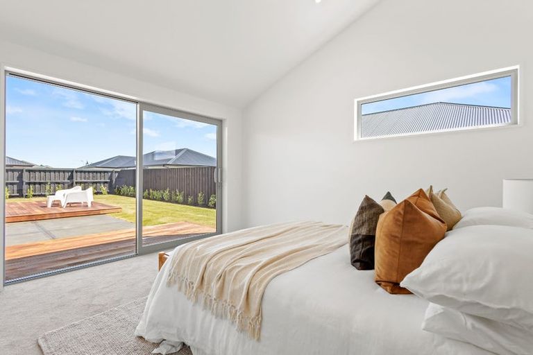 Photo of property in 52 Greig Crescent, Amberley, 7481