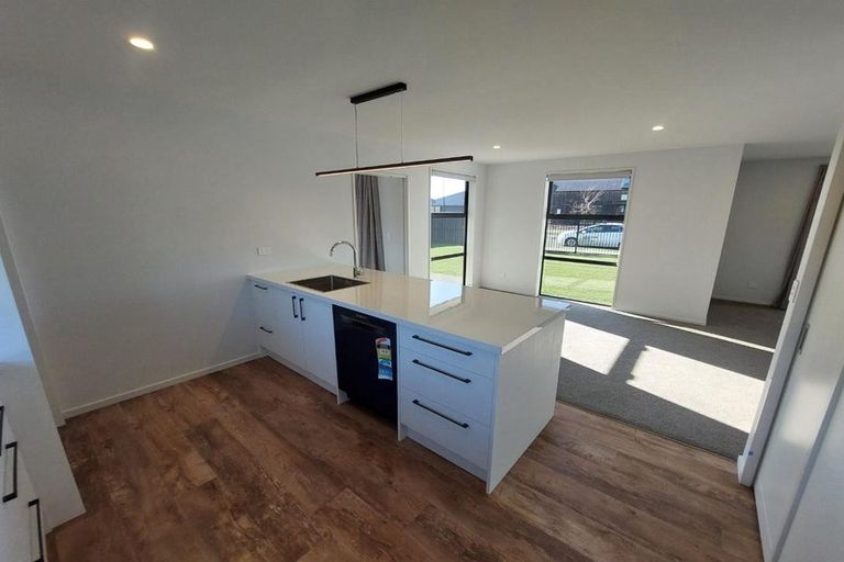 Photo of property in 5 Florey Lane, Rolleston, 7614