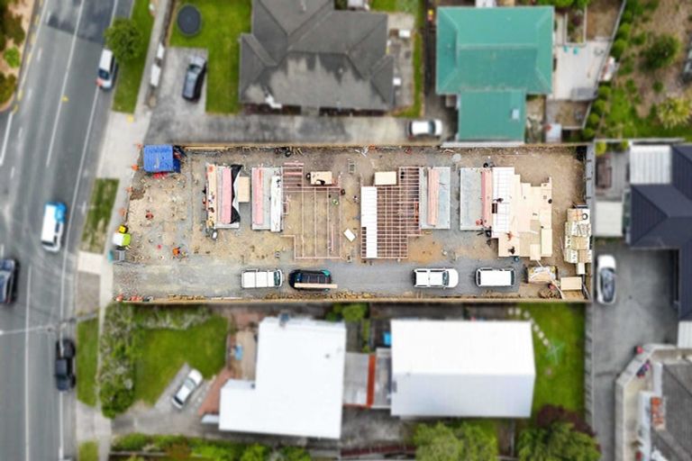 Photo of property in 215 Stokes Valley Road, Stokes Valley, Lower Hutt, 5019
