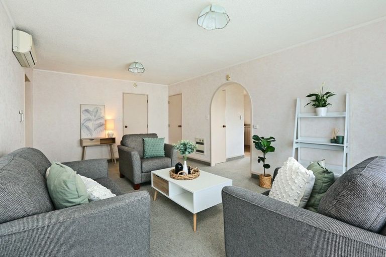 Photo of property in 1/427 Gloucester Street, Taradale, Napier, 4112