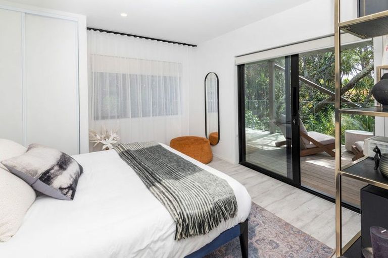 Photo of property in 2/47 Drake Street, Howick, Auckland, 2014