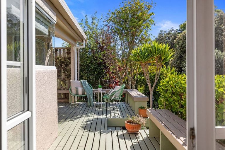 Photo of property in 33 Russley Drive, Mount Maunganui, 3116