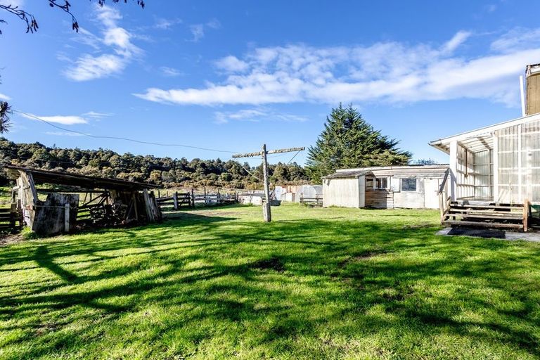 Photo of property in 28 Butlers Road, Ruatapu, Hokitika, 7883