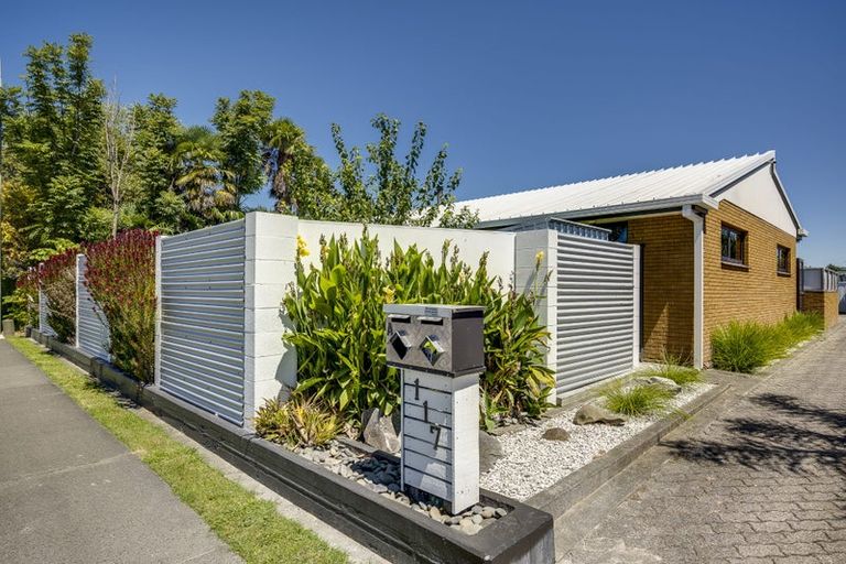 Photo of property in 1/117 Guppy Road, Taradale, Napier, 4112
