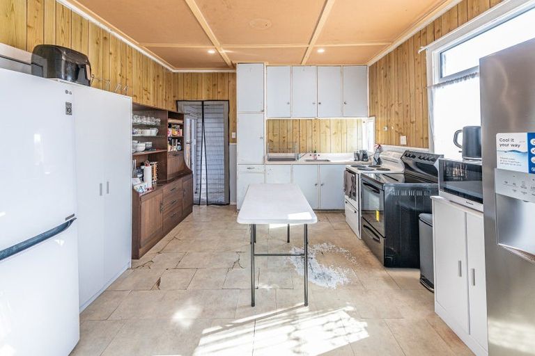 Photo of property in 17 Matai Street, Castlecliff, Whanganui, 4501